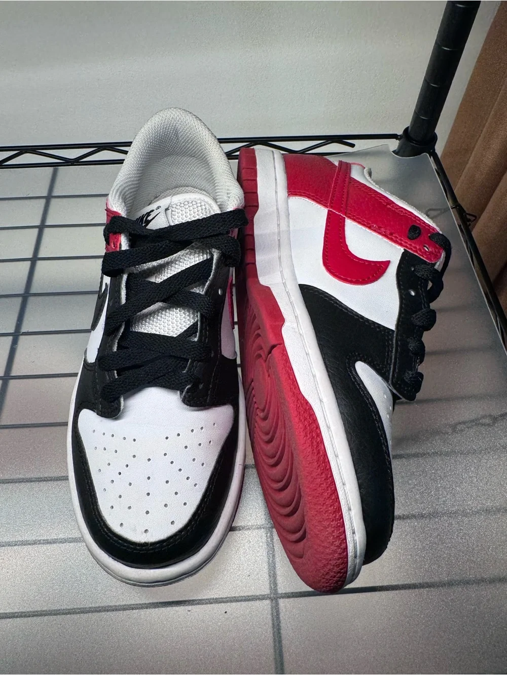 Nike classic low